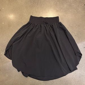 Lululemon the everyday skirt